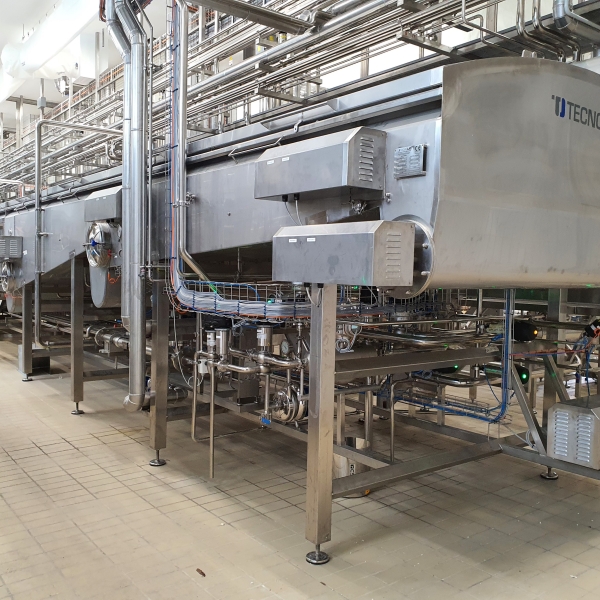 Horizontal continuous flocculators